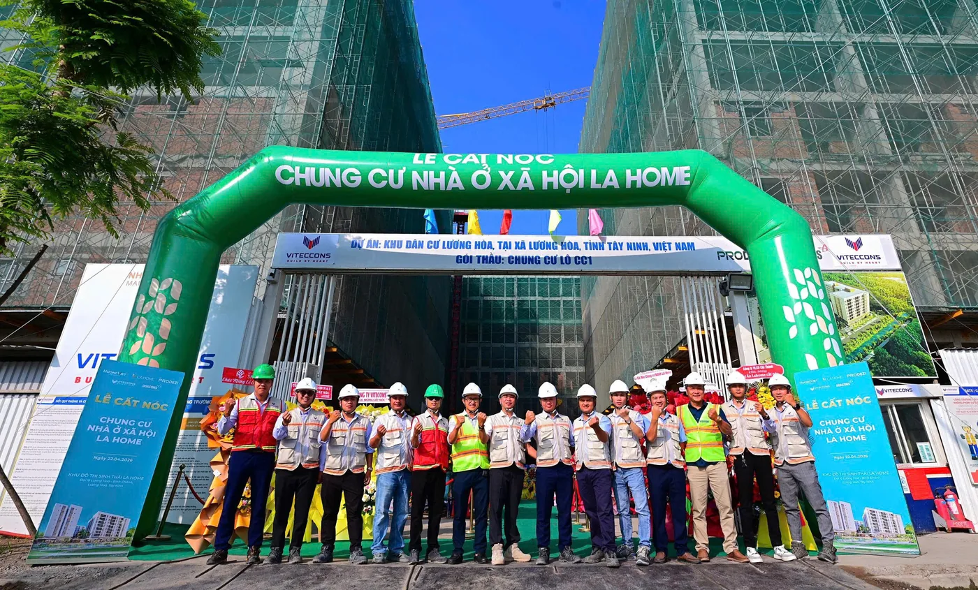 Lễ cất nóc 22/04/2026