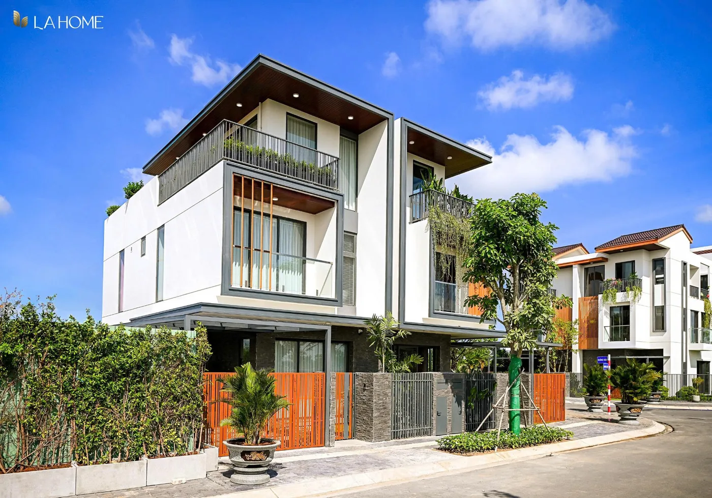 Biệt thự song lập La Home – ảnh thực tế